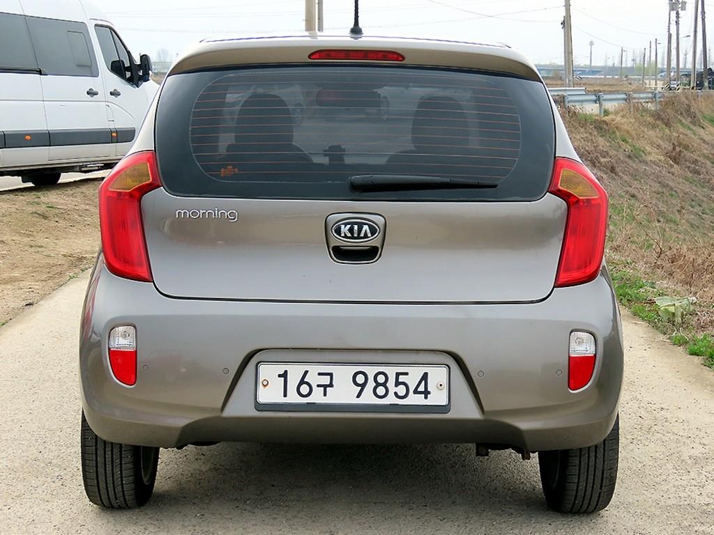 KIA Morning - Vista 4