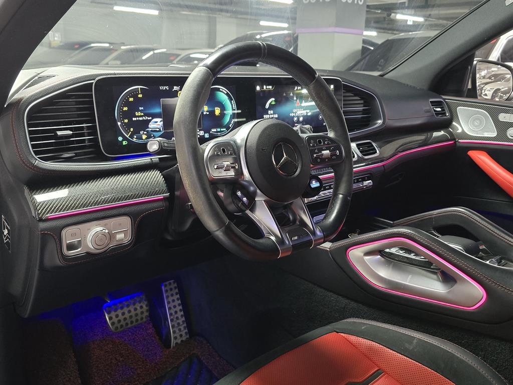 Mercedes Benz GLE Class - Vista 7