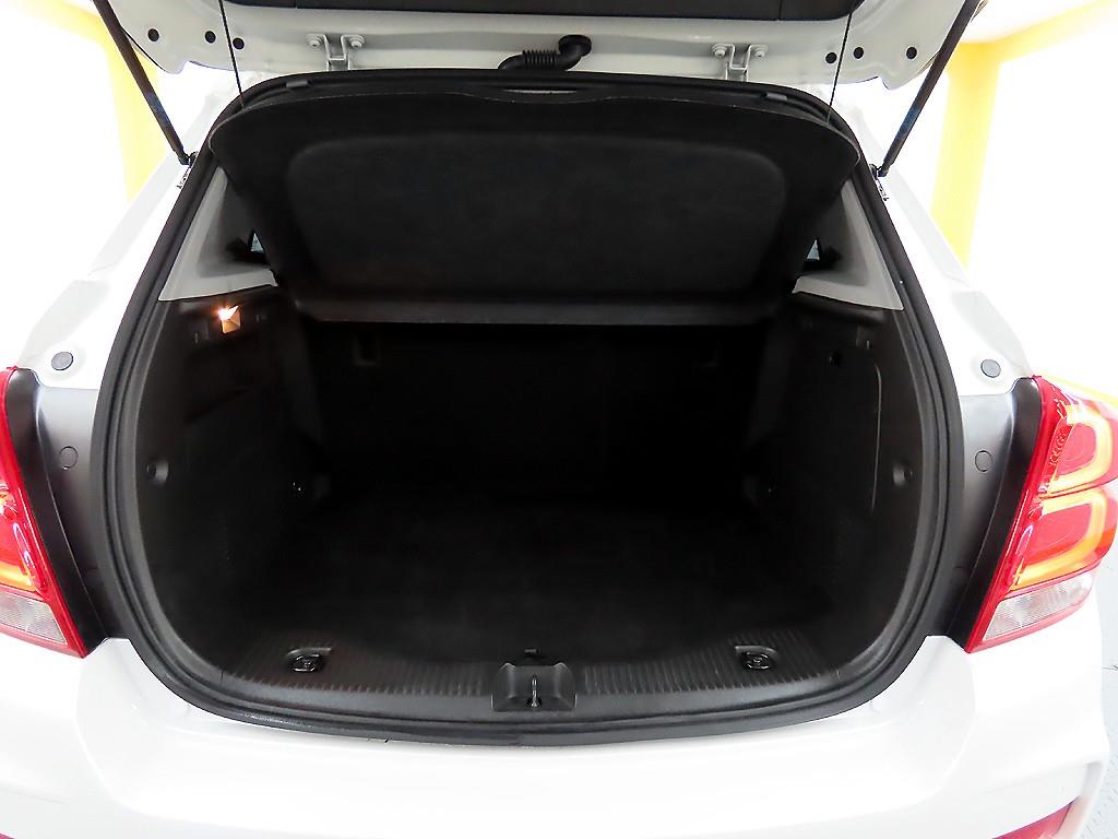 Chevrolet Trax 2019 Blanco - Importación desde Corea - HF Imports Iquique - Foto 18