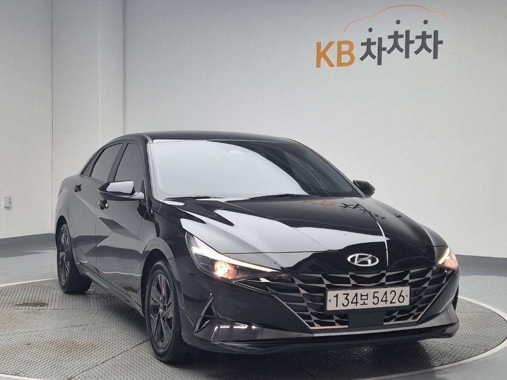 HYUNDAI Avante - Vista 4