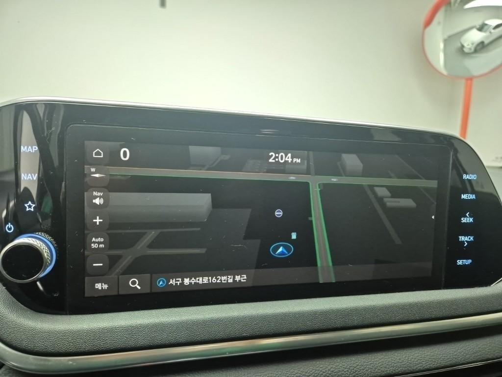 HYUNDAI Sonata - Vista 12