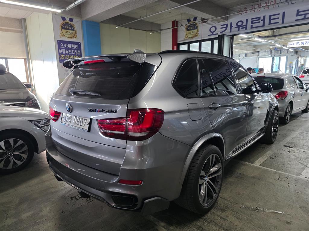 BMW X5 - Vista 6