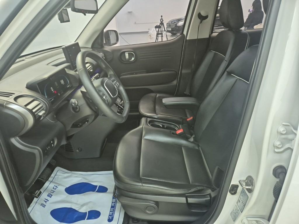 HYUNDAI Casper - Vista 11