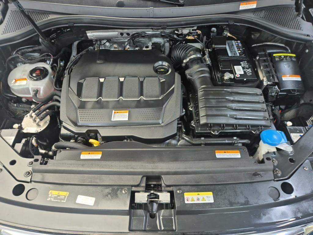 Volkswagen Tiguan - Vista 5