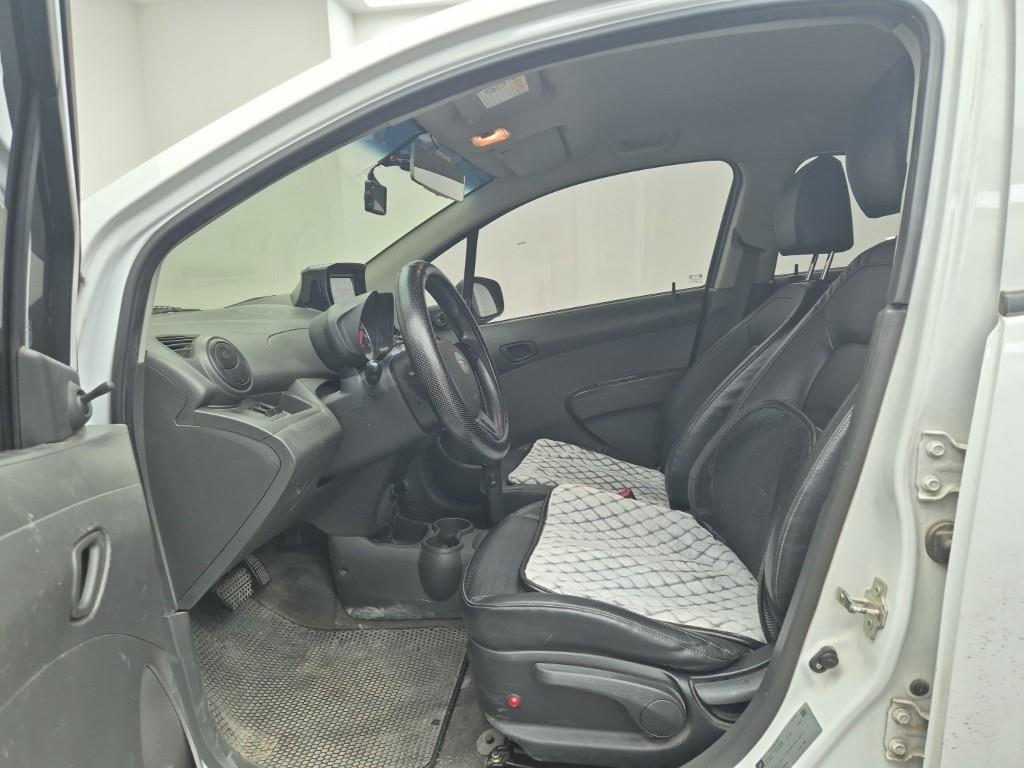 Chevrolet Spark - Vista 11