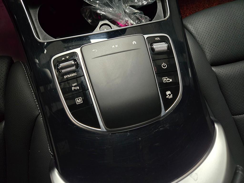 Mercedes Benz GLC Class - Vista 12