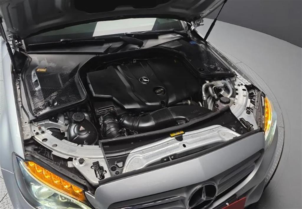 Mercedes Benz C Class - Vista 6