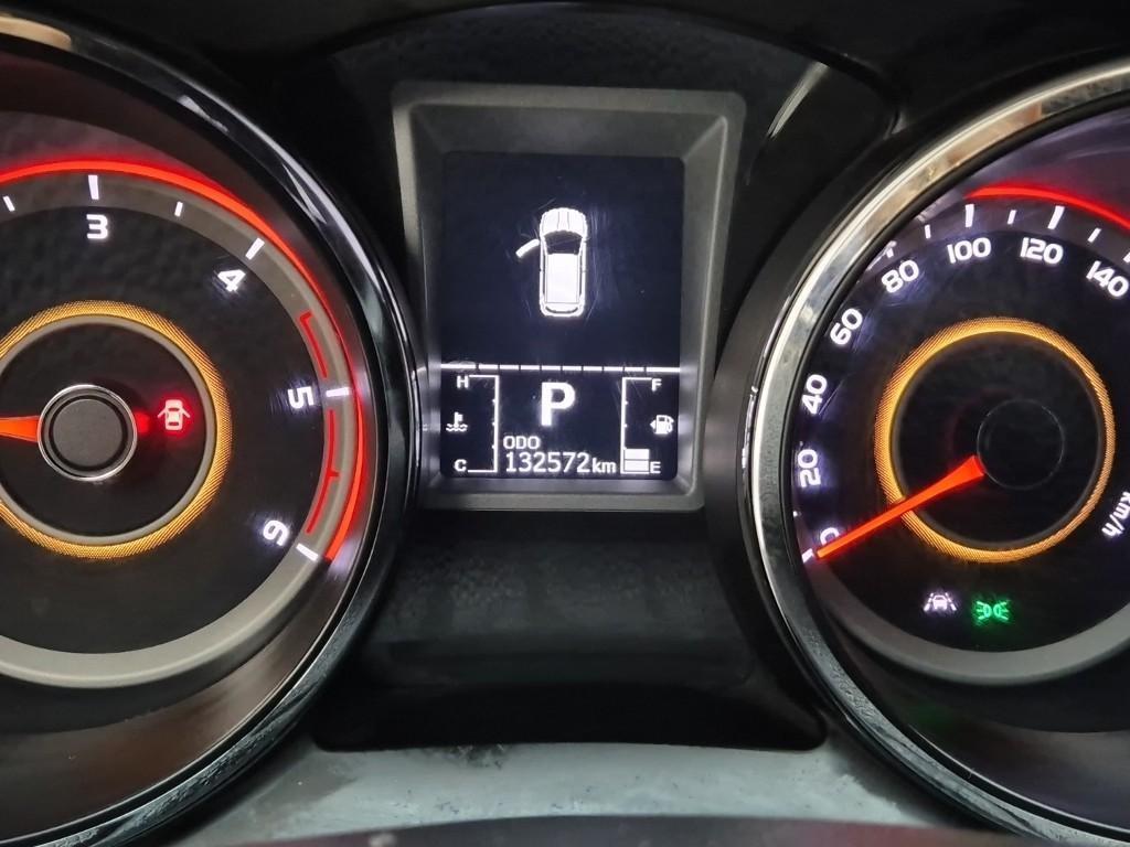 Ssangyong Tivoli 2018 Blanco - Importación desde Corea - HF Imports Iquique - Foto 17