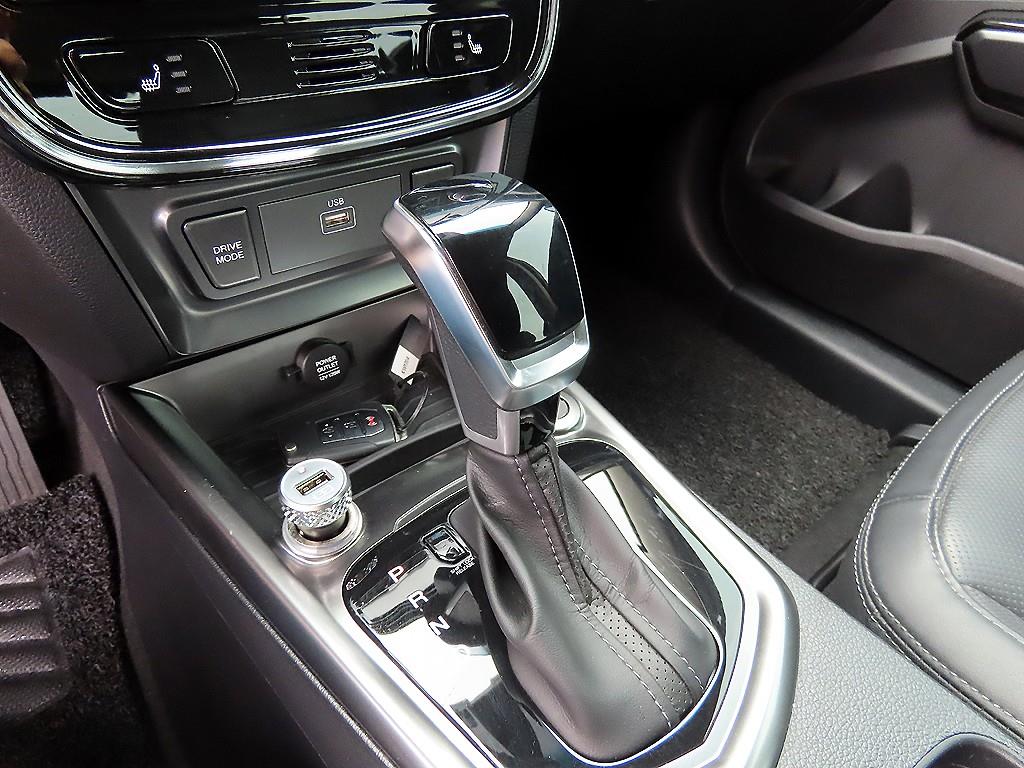 Ssangyong Tivoli - Vista 11