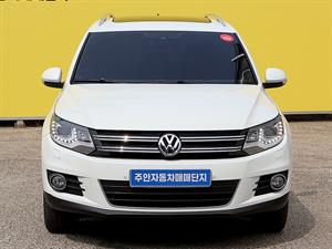 Volkswagen Tiguan - Vista 2