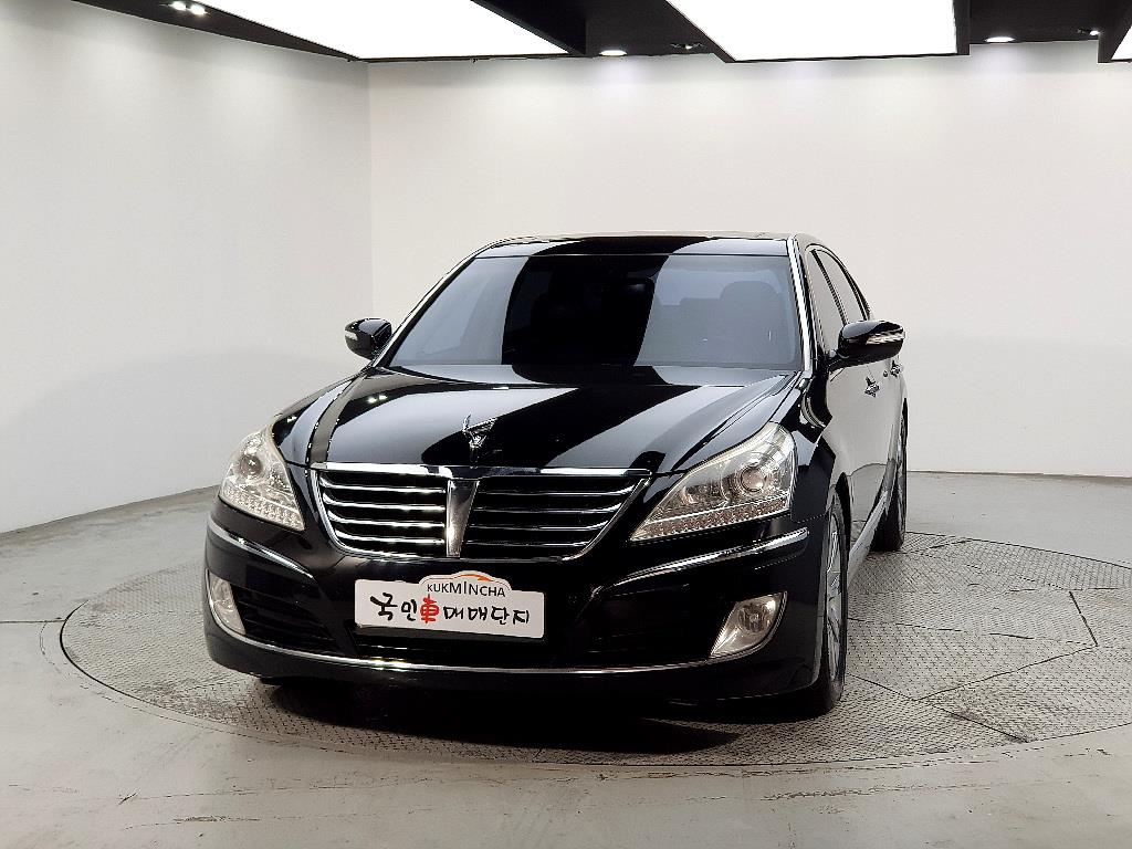 HYUNDAI Equus - Vista 2