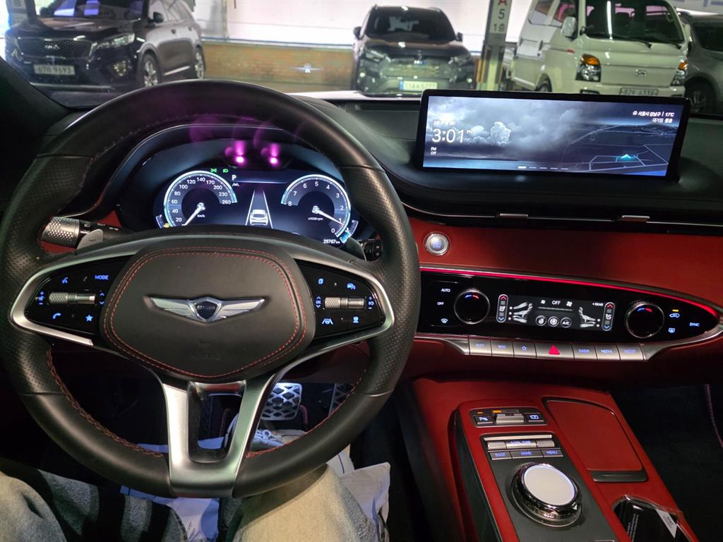 Genesis GV70 - Vista 6