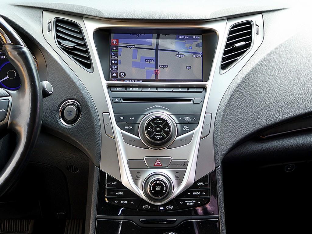 HYUNDAI Grandeur 2012 Negro - Importación desde Corea - HF Imports Iquique - Foto 9