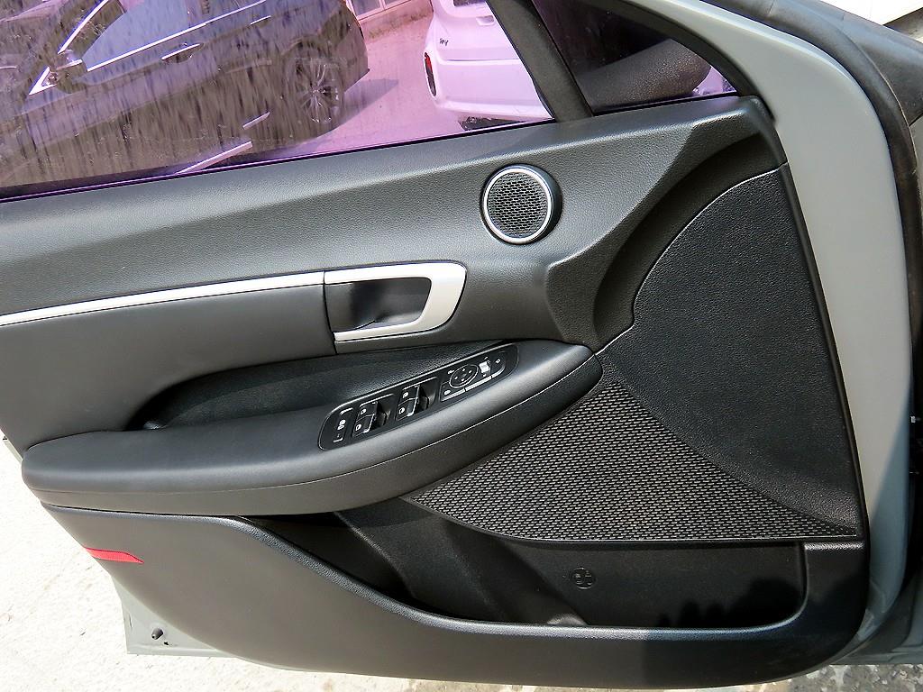 HYUNDAI Sonata - Vista 11