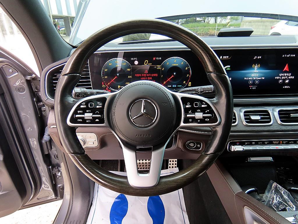 Mercedes Benz GLS Class - Vista 7