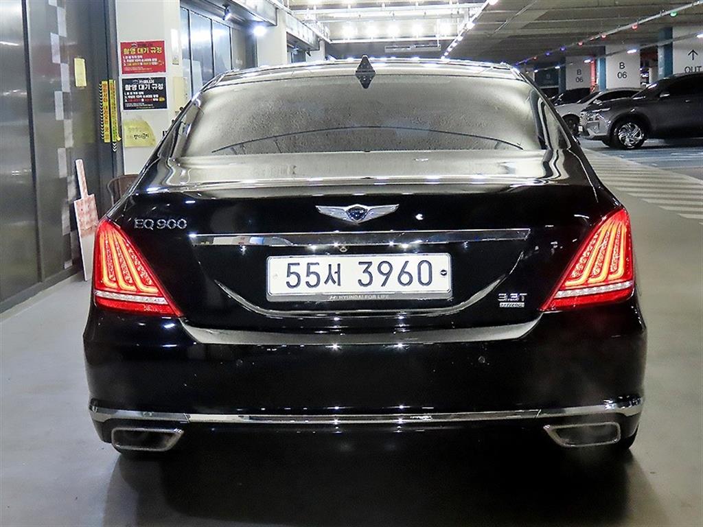 Genesis EQ900 - Vista 5