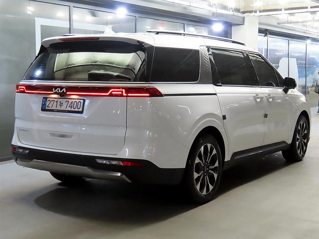 KIA Carnival - Vista 4