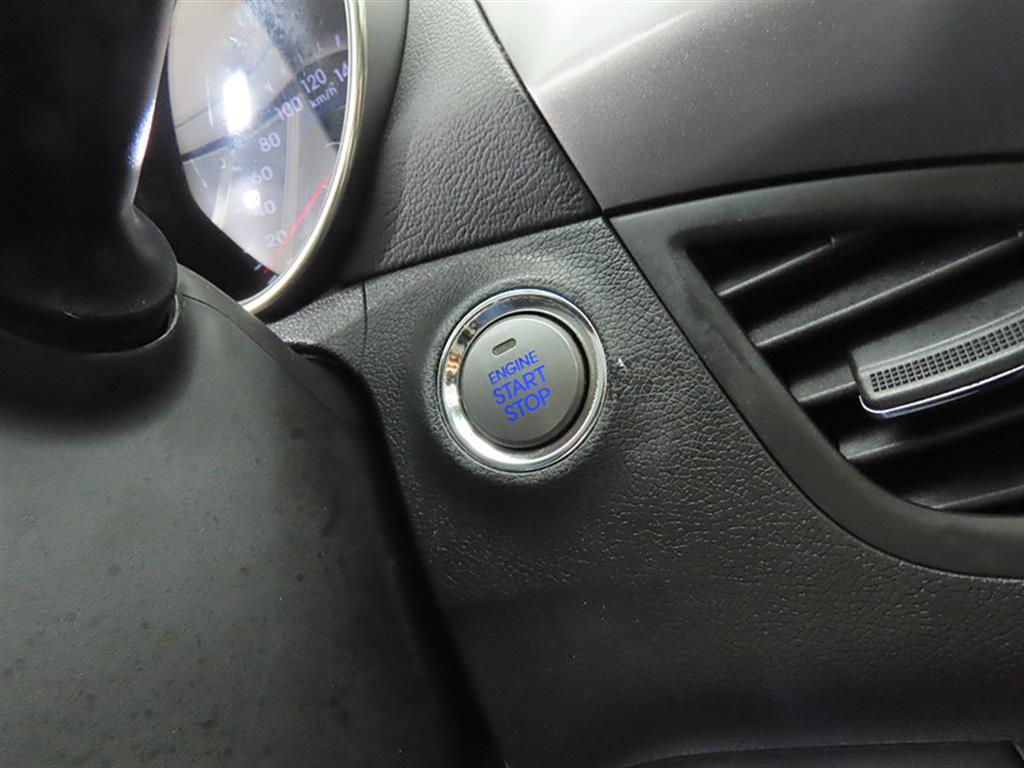 HYUNDAI Avante - Vista 9