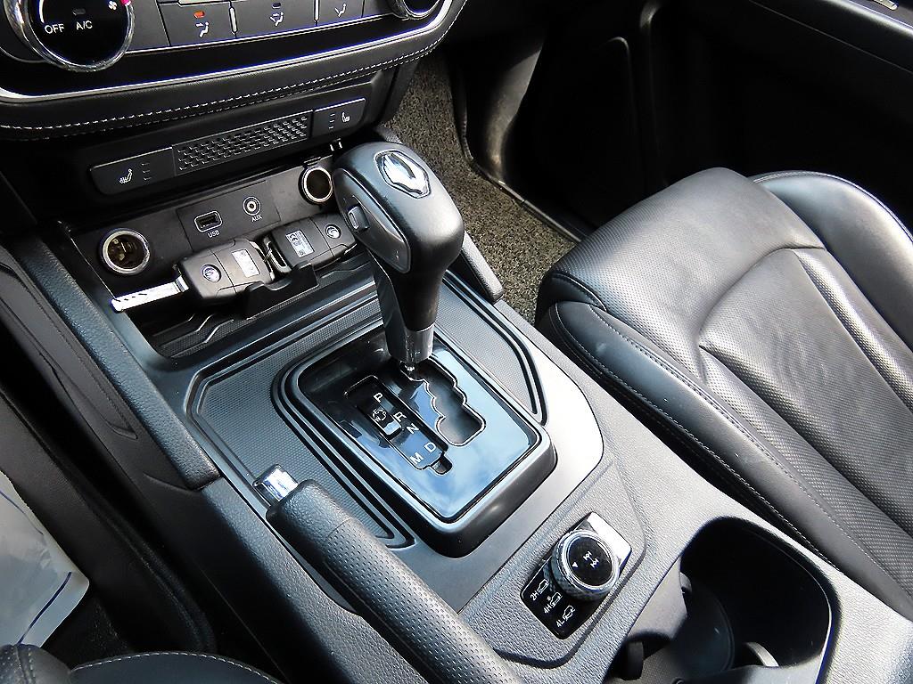 Ssangyong Rexton - Vista 10