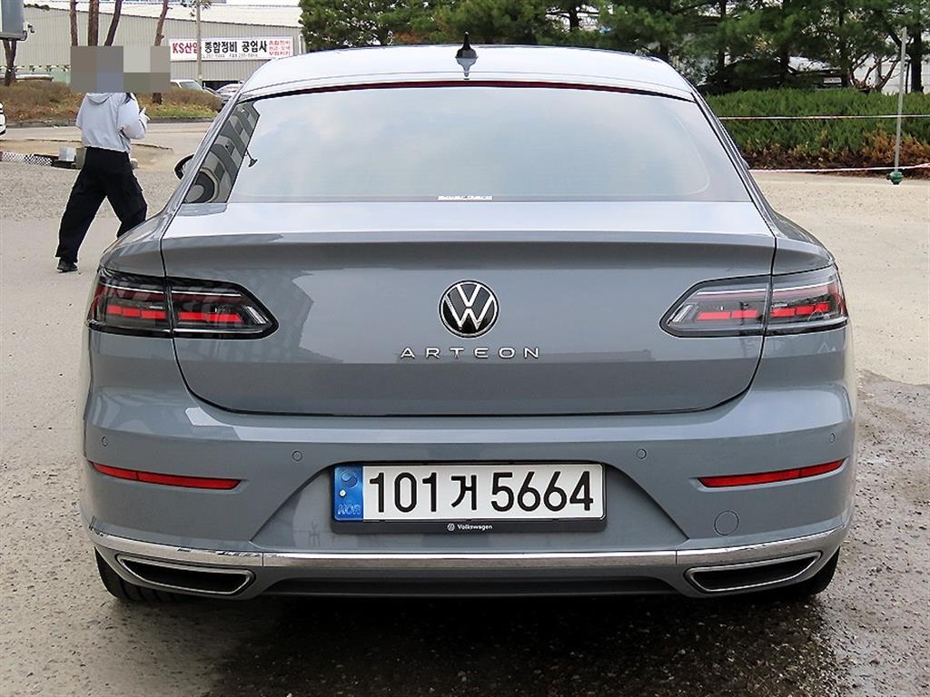 Volkswagen Arteon - Vista 4