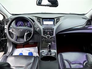 HYUNDAI Grandeur - Vista 10