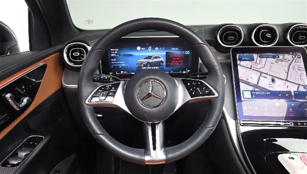 Mercedes Benz GLC Class 2024 Azul - Importación desde Corea - HF Imports Iquique - Foto 13