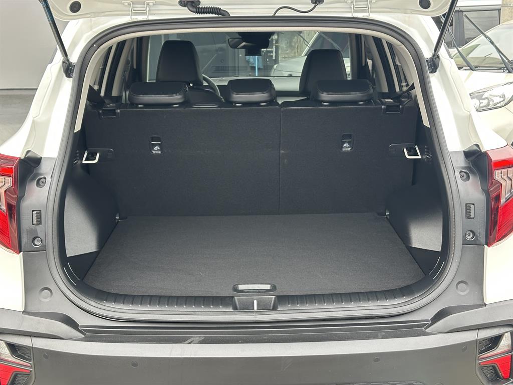 KIA Seltos - Vista 8