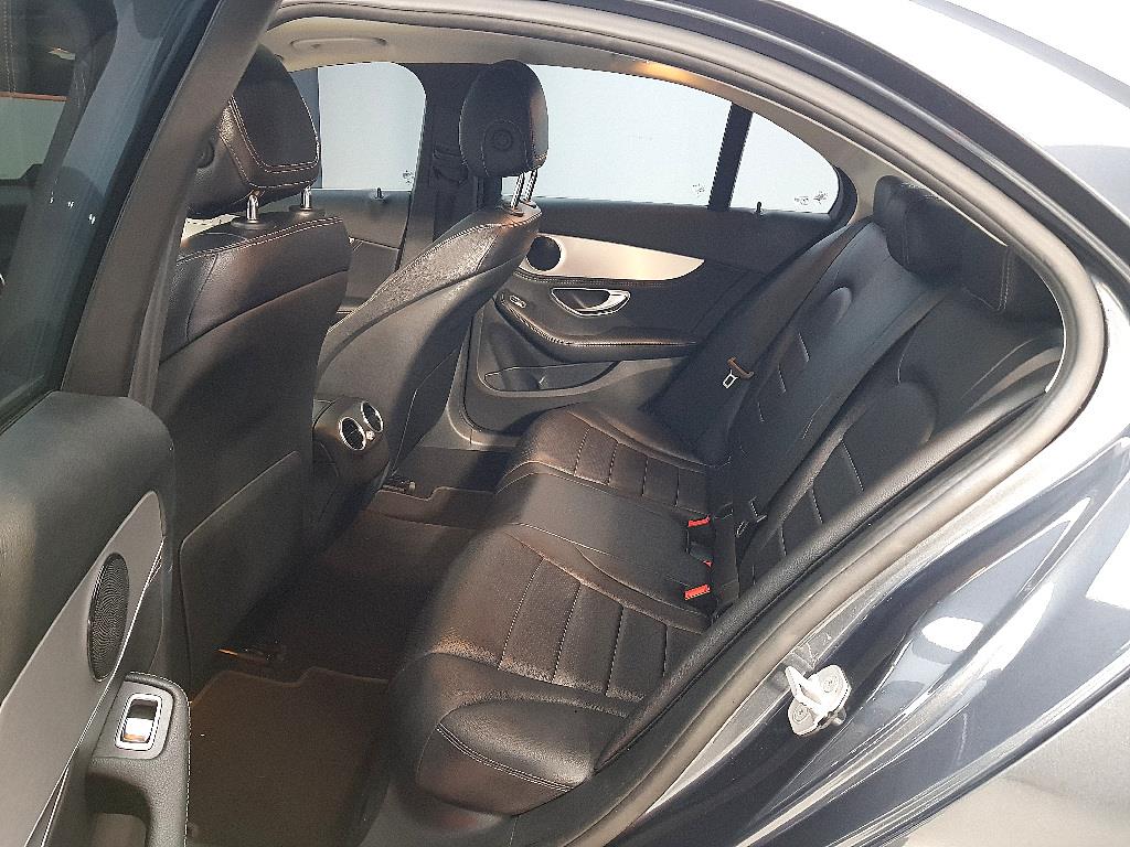 Mercedes Benz C Class - Vista 9