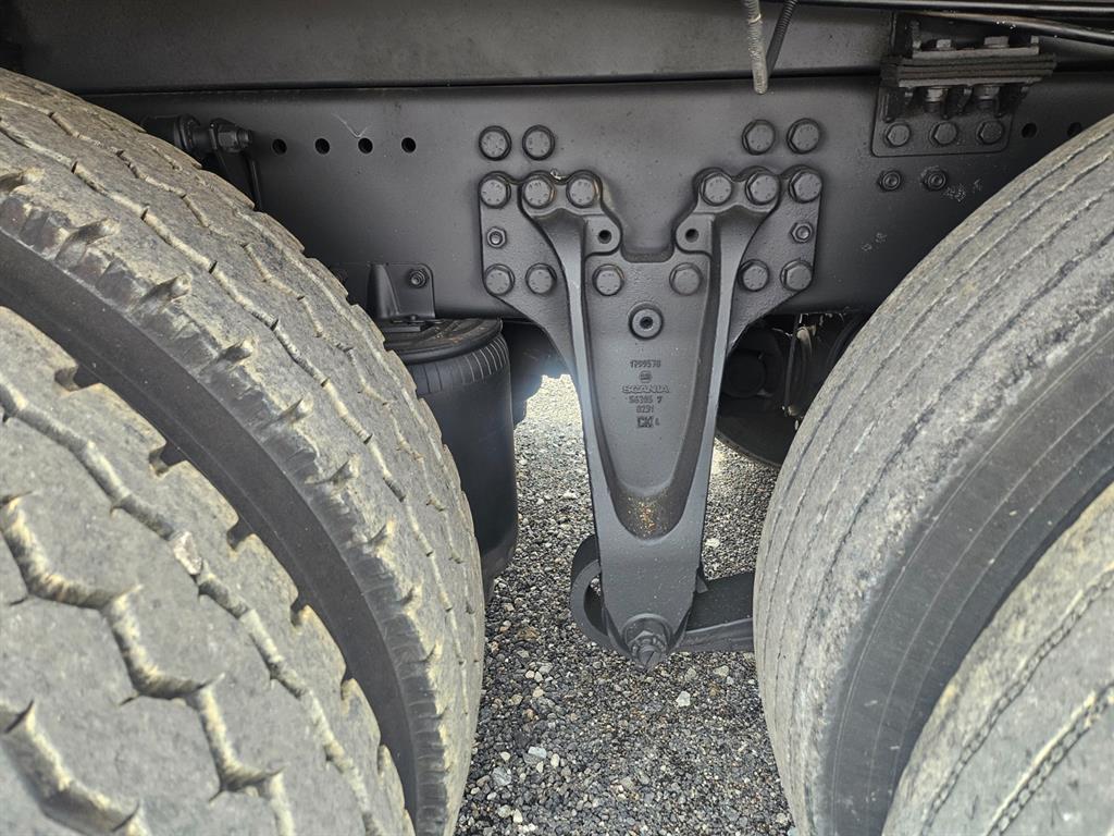 medium and large cargo truck - Vista 10