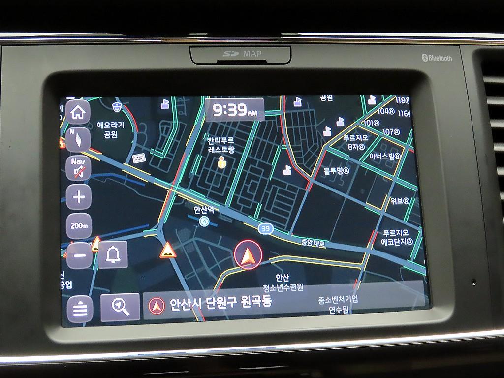 KIA Carnival - Vista 9