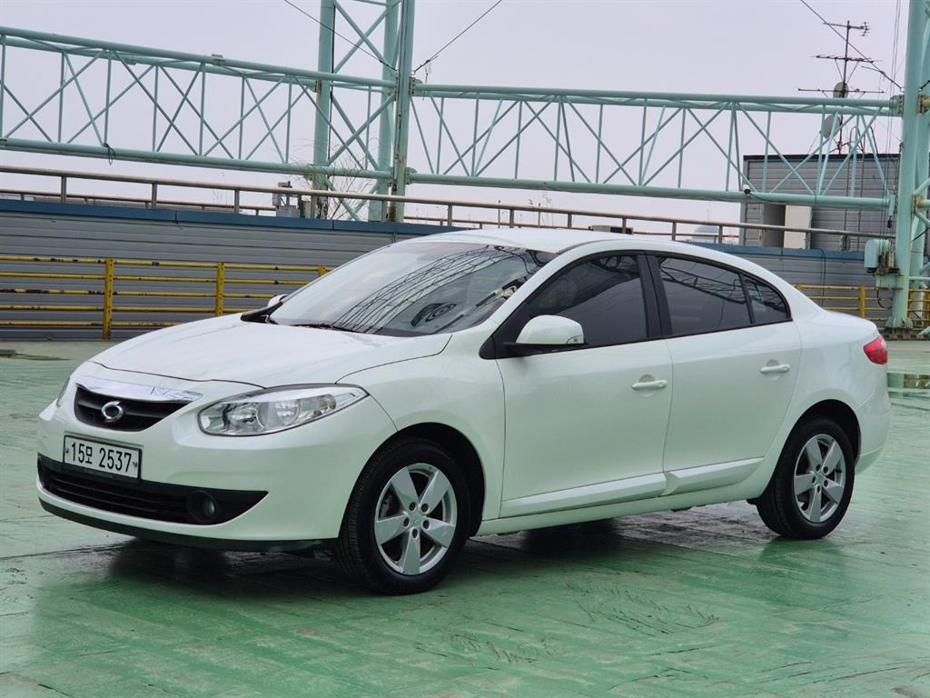 SAMSUNG SM3 2012 Blanco - Importación desde Corea - HF Imports Iquique - Foto 1