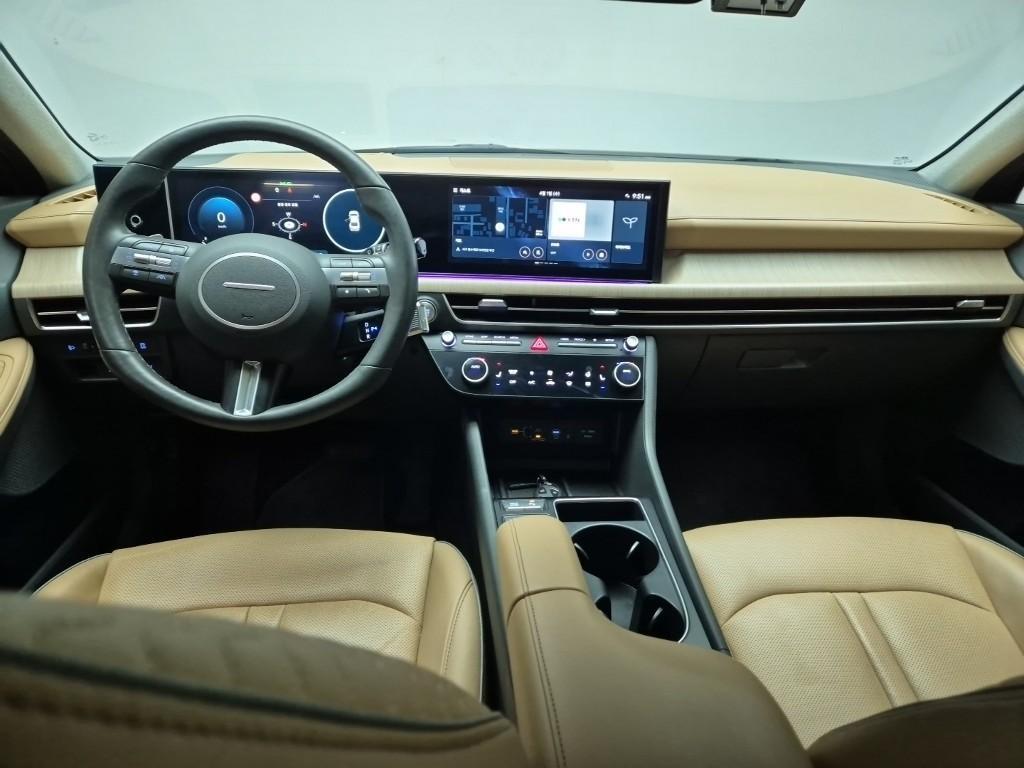 HYUNDAI Sonata - Vista 8