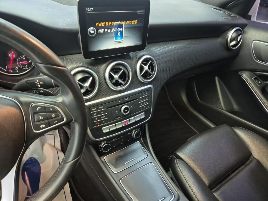 Mercedes Benz A Class - Vista 10