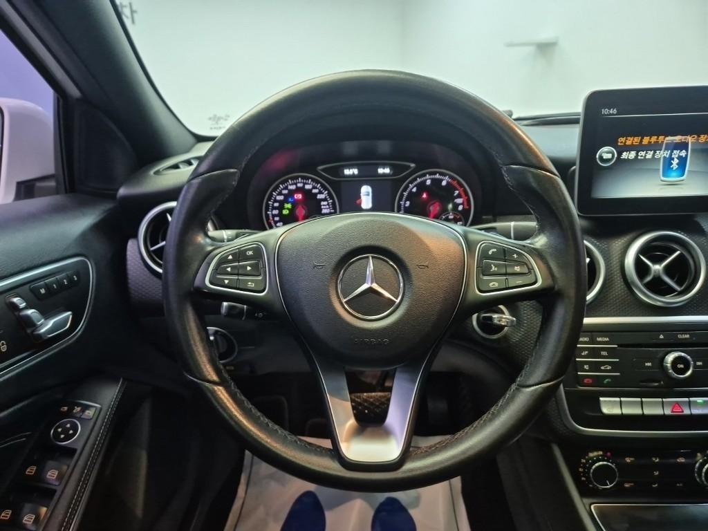 Mercedes Benz A Class - Vista 9