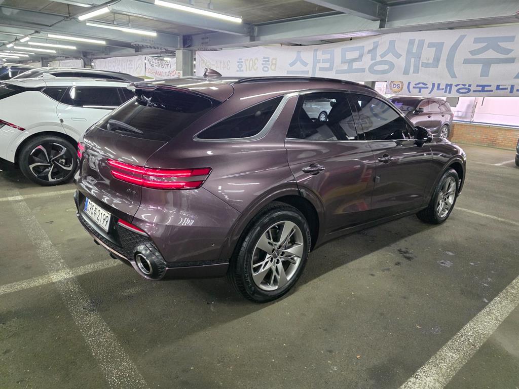 Genesis GV70 - Vista 4