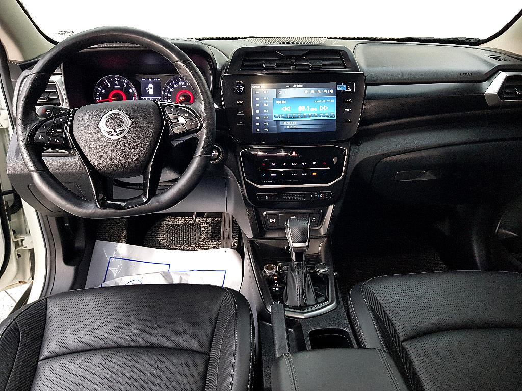 Ssangyong Tivoli - Vista 5