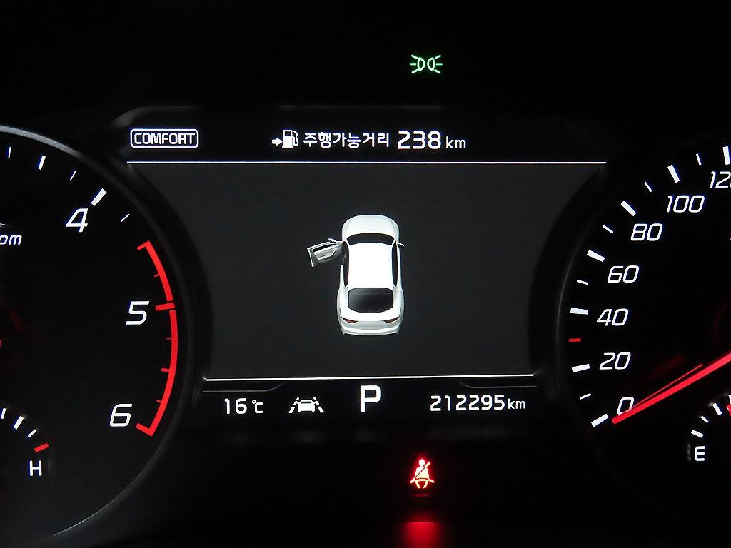 KIA Stinger - Vista 9