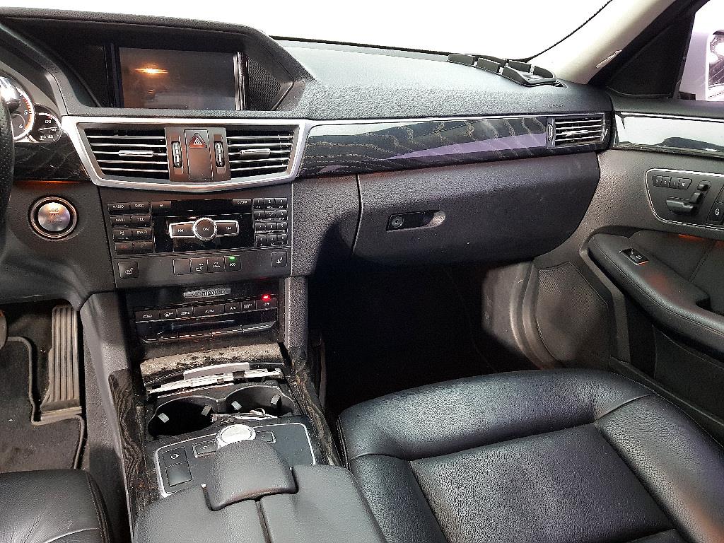 Mercedes Benz E class - Vista 10