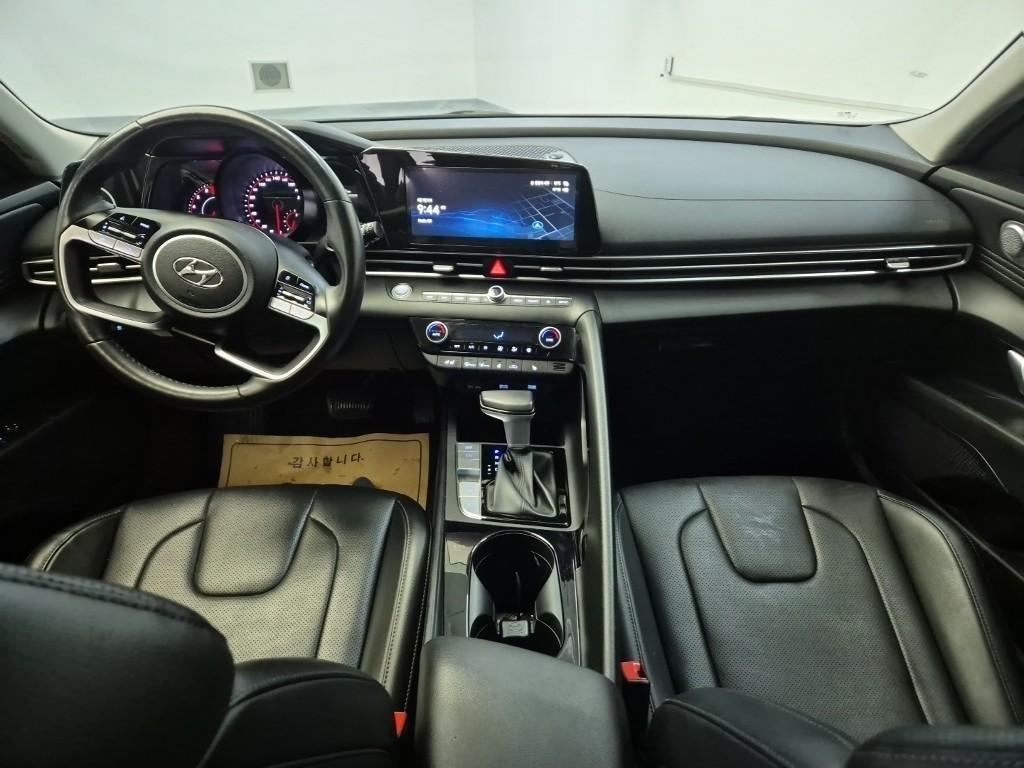 HYUNDAI Avante - Vista 7