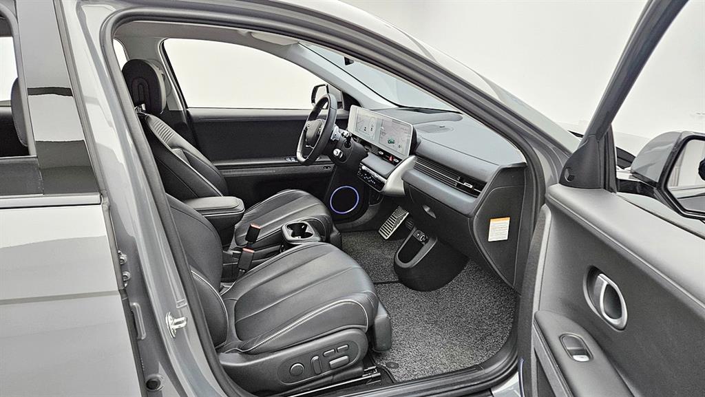 HYUNDAI Ioniq 5 2023 Gris - Importación desde Corea - HF Imports Iquique - Foto 18