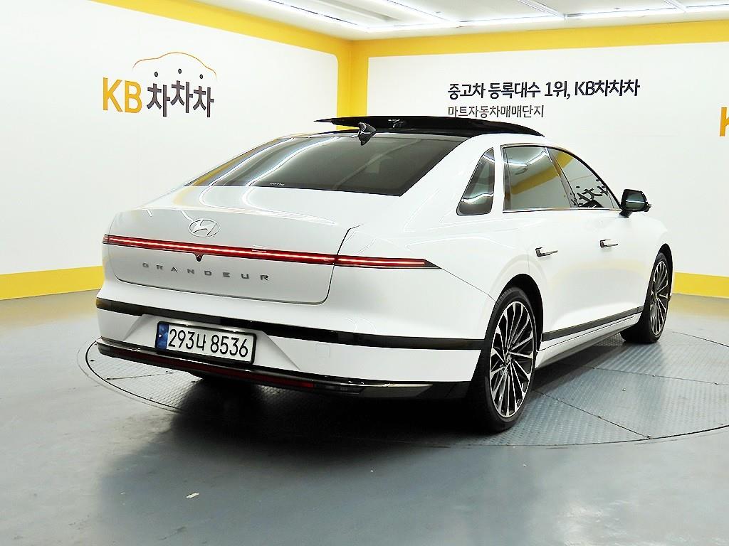 HYUNDAI Grandeur - Vista 4