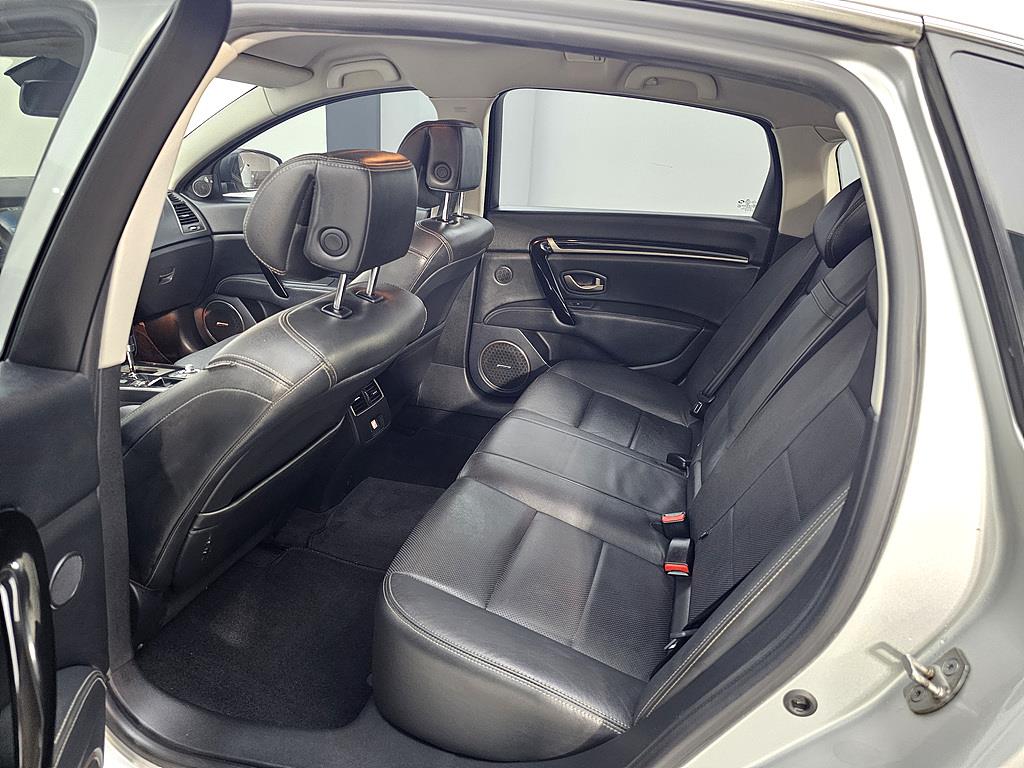 SAMSUNG SM7 - Vista 9