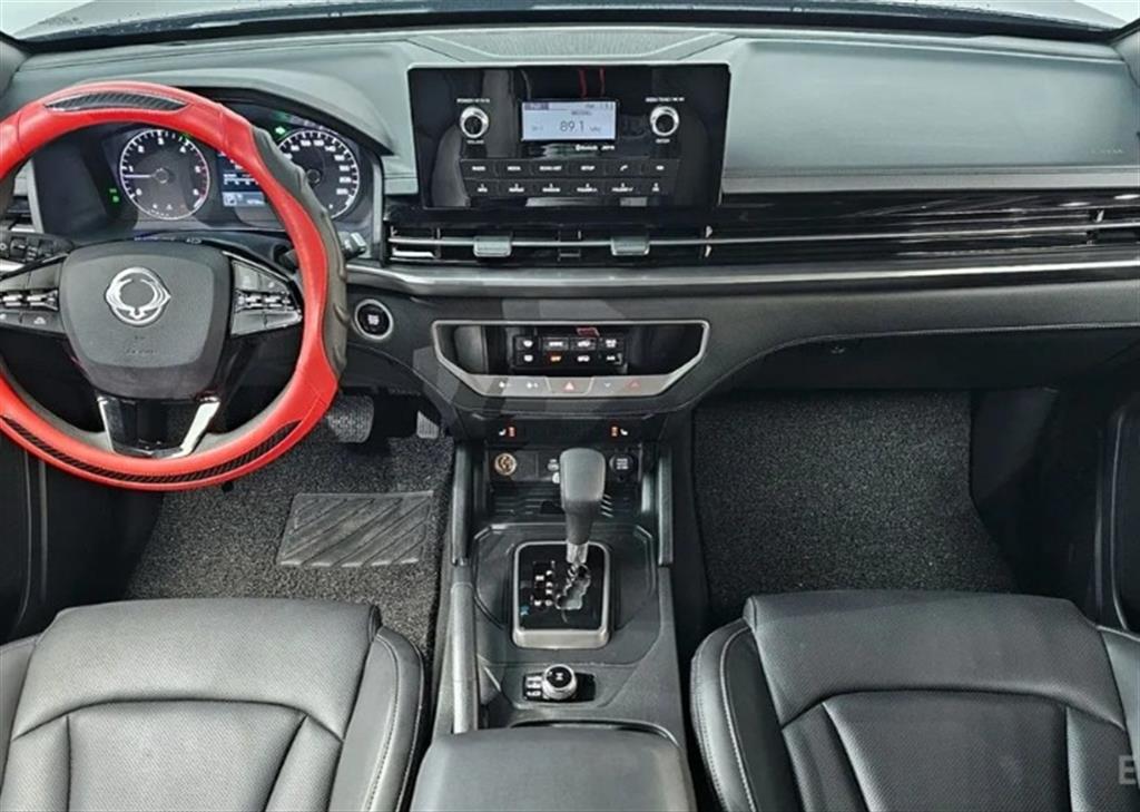 Ssangyong Musso - Vista 7