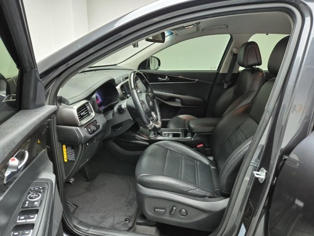 KIA Sorento - Vista 11