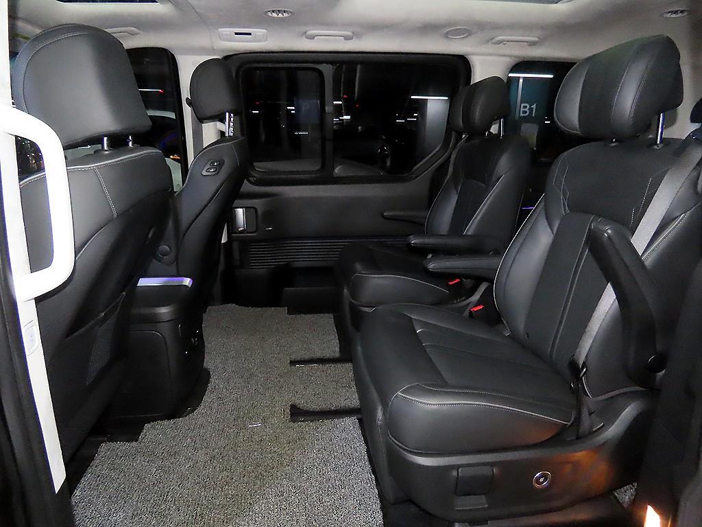 HYUNDAI Staria - Vista 7