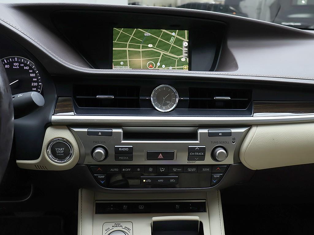 Lexus ES 2017 Plateado - Importación desde Corea - HF Imports Iquique - Foto 9