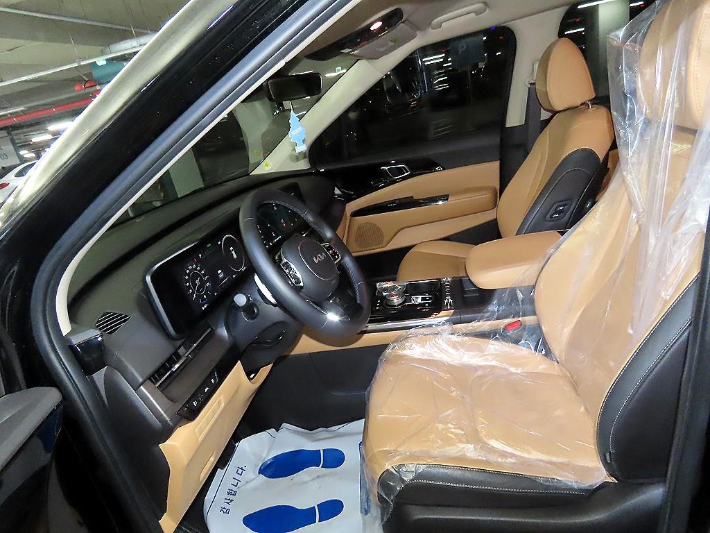 KIA Carnival - Vista 6