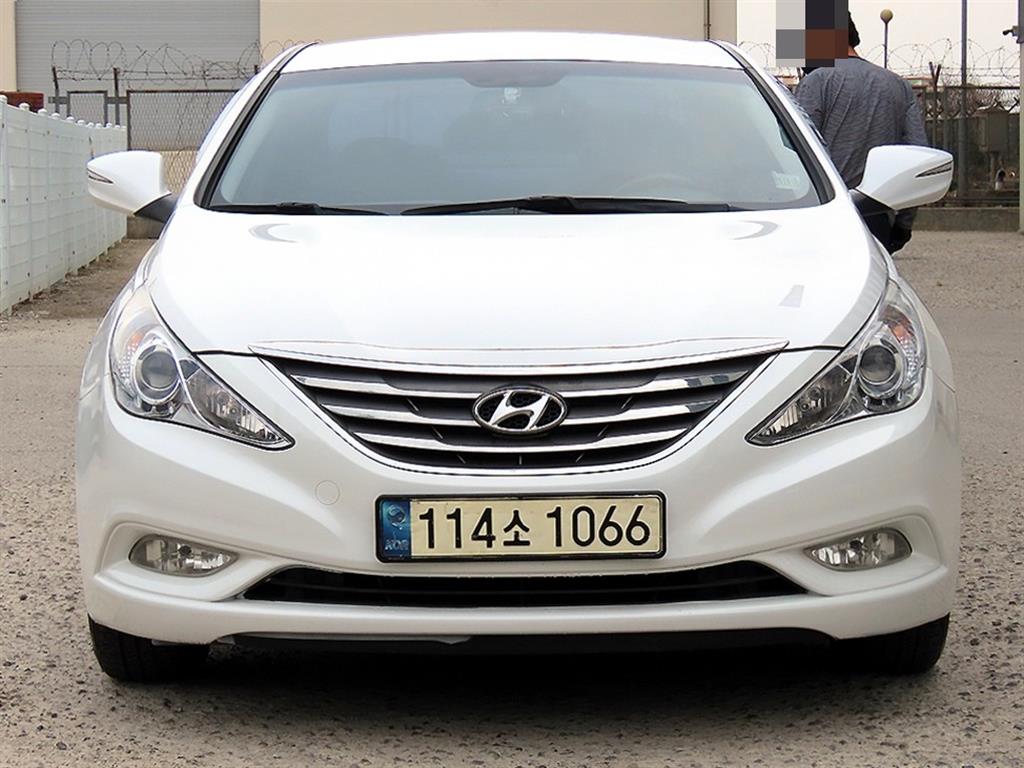 HYUNDAI Sonata 2012 Blanco - Importación desde Corea - HF Imports Iquique - Foto 1