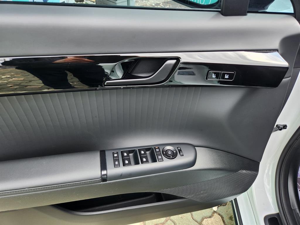 HYUNDAI Grandeur - Vista 12