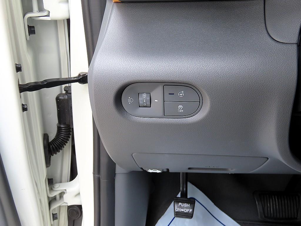 HYUNDAI Casper - Vista 12